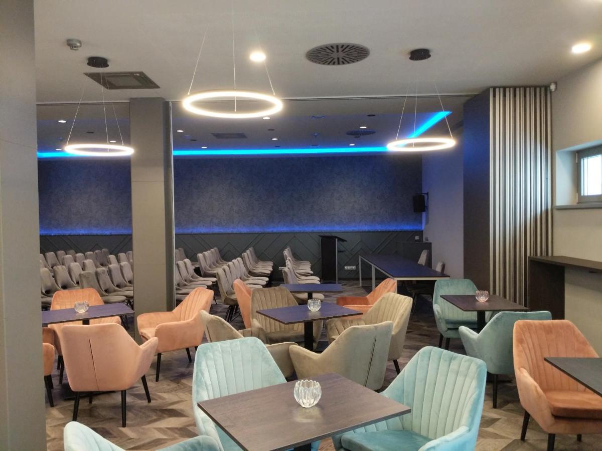 Wellness Hotel Panorama トレンチアンスケ・テプリツェ エクステリア 写真