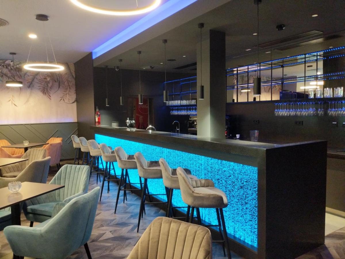 Wellness Hotel Panorama トレンチアンスケ・テプリツェ エクステリア 写真