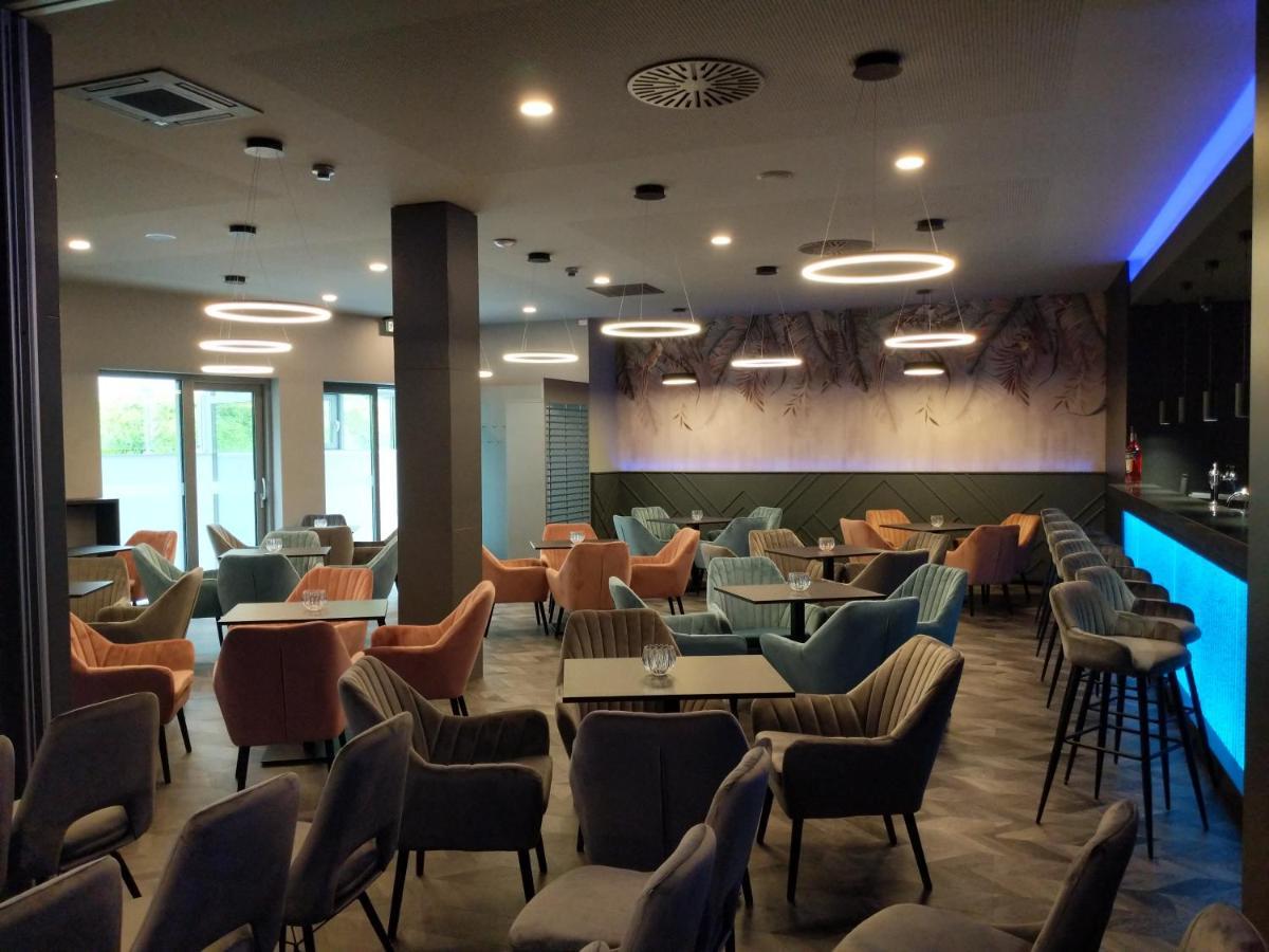 Wellness Hotel Panorama トレンチアンスケ・テプリツェ エクステリア 写真
