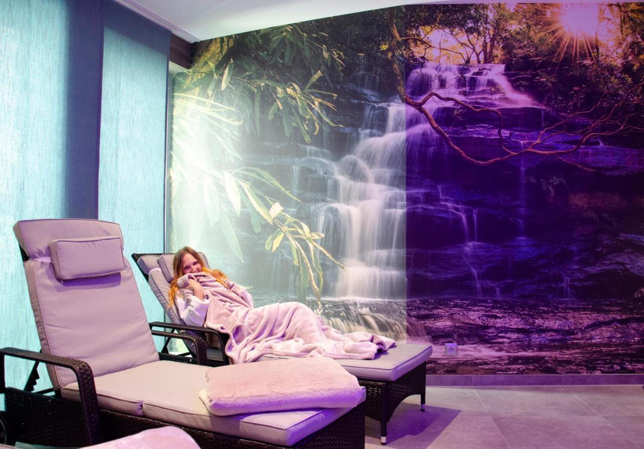 Wellness Hotel Panorama トレンチアンスケ・テプリツェ エクステリア 写真