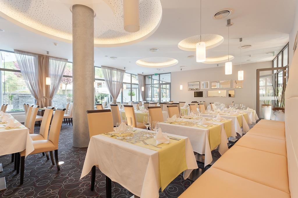Wellness Hotel Panorama トレンチアンスケ・テプリツェ エクステリア 写真