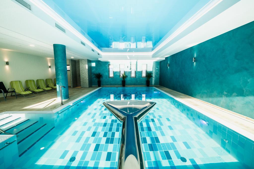 Wellness Hotel Panorama トレンチアンスケ・テプリツェ エクステリア 写真