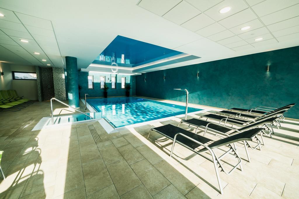 Wellness Hotel Panorama トレンチアンスケ・テプリツェ エクステリア 写真
