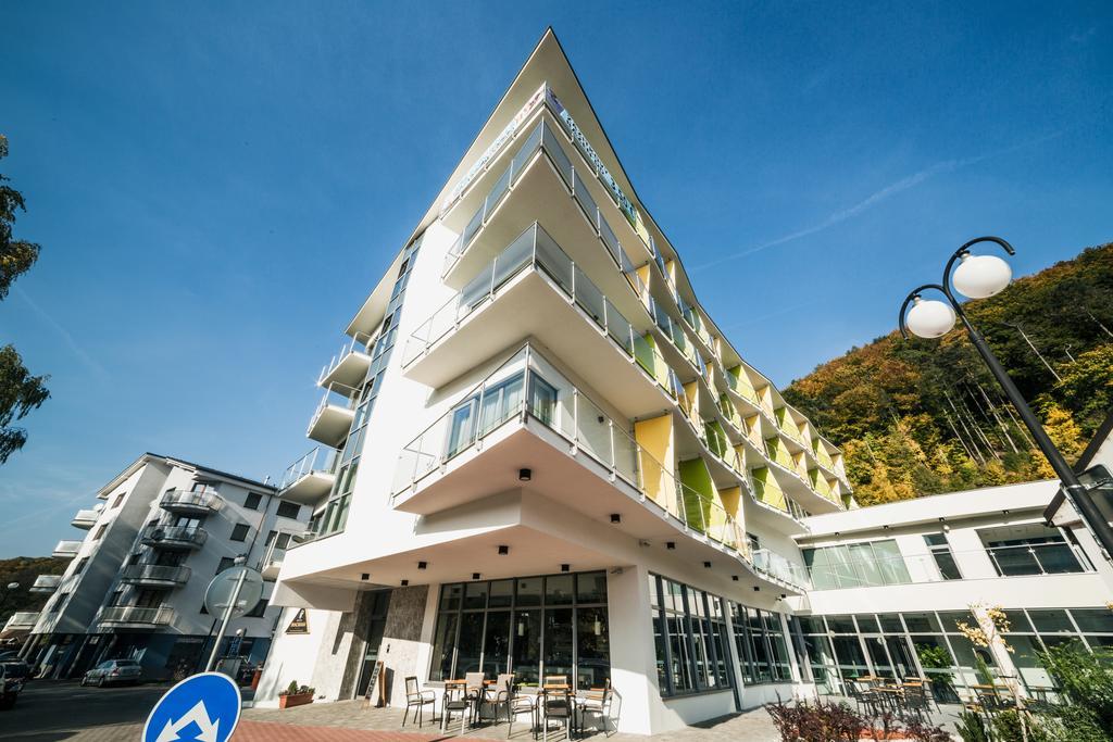 Wellness Hotel Panorama トレンチアンスケ・テプリツェ エクステリア 写真